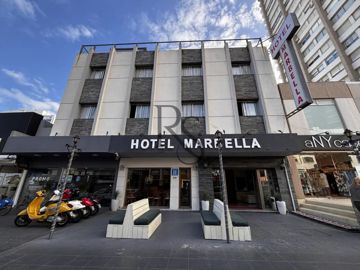 Hotel Marbella — 1