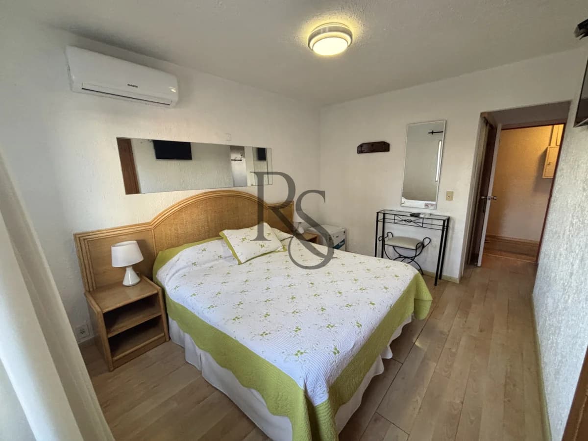 Hotel Marbella — 12