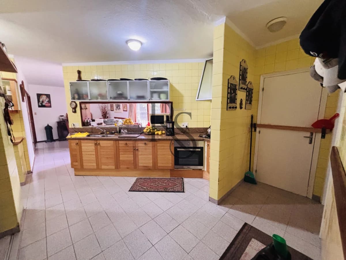 Exclusiva Casa en Cantegril | 4 Dormitorios, Jardín y Excelente Ubicación — 14