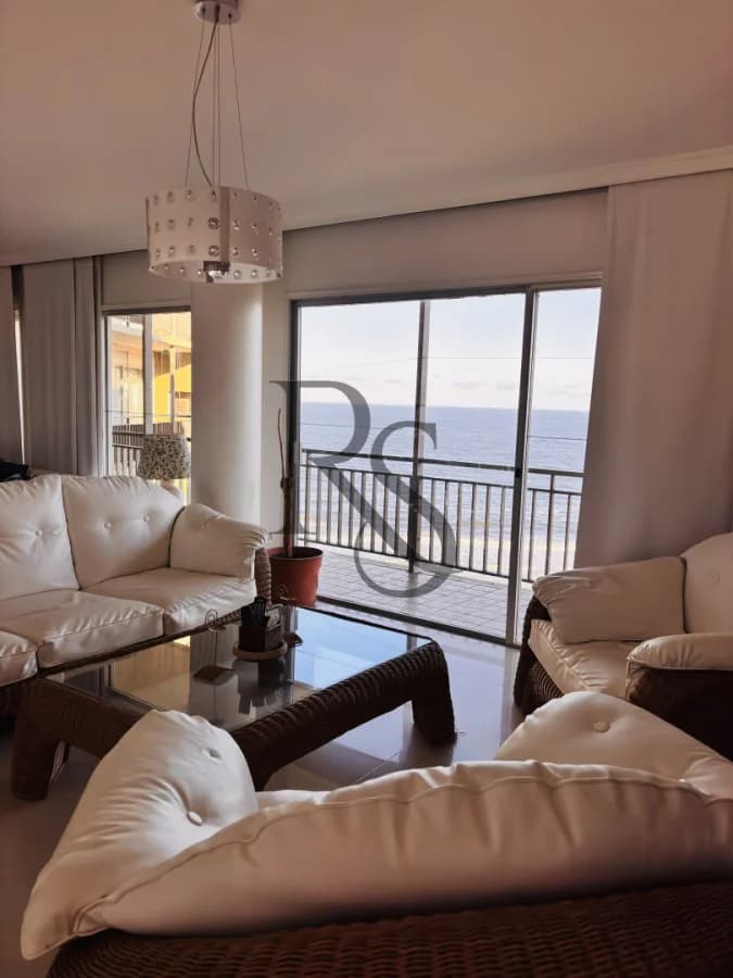Exclusiva residencia de 5 dormitorios frente al mar | Opus Alpha — 1